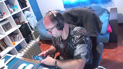 ravingr3d3 online show from 1, 4, 2026