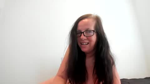 Ravishing Peach Goddess online show from 25, 3, 2026