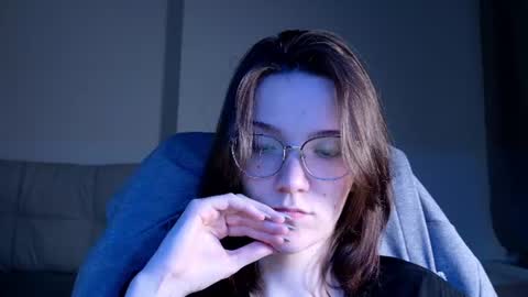 Snapshot of ray_lol chatting on 24, 7, 2026 Ray-Ray online show from 24, 7, 2026