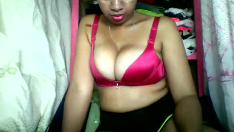 Snapshot of rayana_69 chatting on 15, 5, 2026 rayana_69 online show from 15, 5, 2026