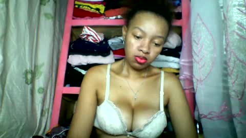 Snapshot of rayana_69 chatting on 15, 6, 2026 rayana_69 online show from 15, 6, 2026