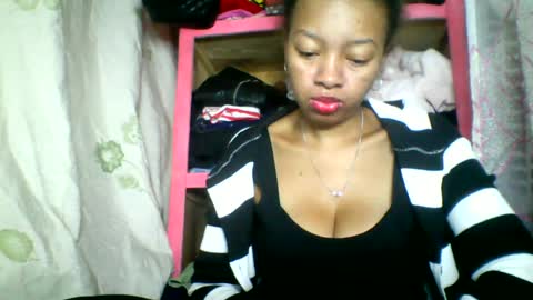 Snapshot of rayana_69 chatting on 23, 6, 2026 rayana_69 online show from 23, 6, 2026