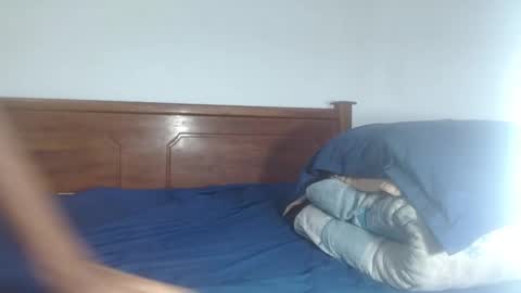 Snapshot of rayannzz chatting on 26, 10, 2025 eyan online show from 26, 10, 2025