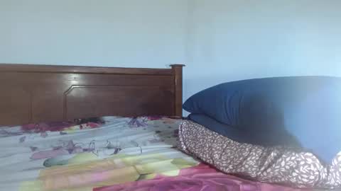 Snapshot of rayannzz chatting on 21, 11, 2025 eyan online show from 21, 11, 2025