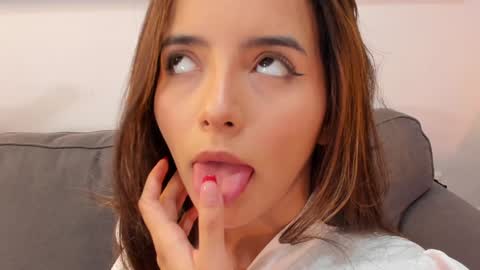 Raychell Black  online show from 15, 12, 2024