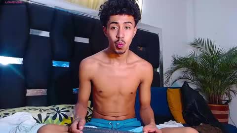 Snapshot of raydevil_ chatting on 26, 1, 2025 Rayn online show from 26, 1, 2025