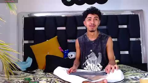 Snapshot of raydevil_ chatting on 31, 1, 2025 Rayn online show from 31, 1, 2025