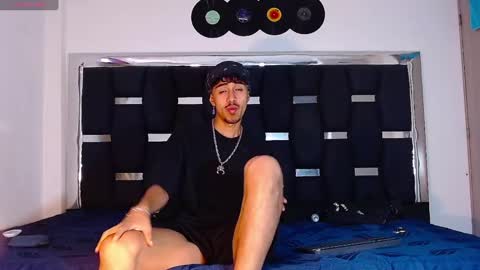 Snapshot of raydevil_ chatting on 17, 2, 2025 Rayn online show from 17, 2, 2025