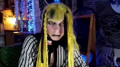  Yrriel Strife Candy-Demon Caveboy mr. Cringe   online show from 20, 1, 2025