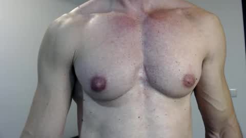 Snapshot of razorramon13 chatting on 4, 1, 2025 razorramon13 online show from 4, 1, 2025