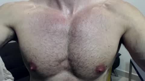 Snapshot of razorramon13 chatting on 8, 3, 2025 razorramon13 online show from 8, 3, 2025