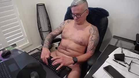 Snapshot of reacher1965 chatting on 5, 6, 2026 reacher1965 online show from 5, 6, 2026