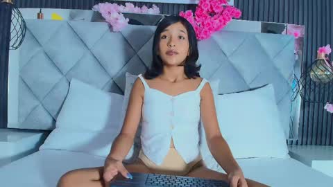 Snapshot of real_doncella_pussy chatting on 27, 4, 2026 DONCELLA online show from 27, 4, 2026