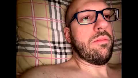 HugeSecret online show from 23, 1, 2025