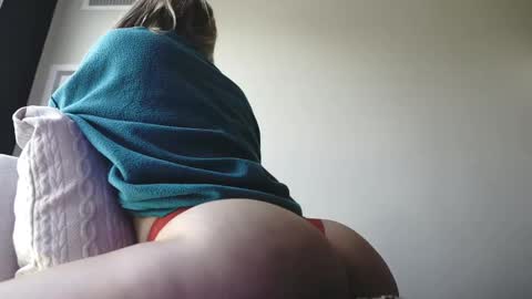 Lily Grace online show from 12, 3, 2025