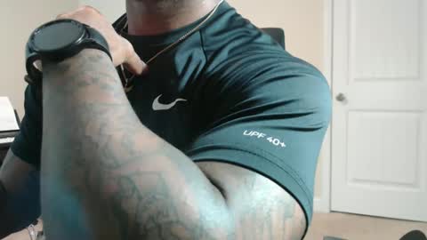 Snapshot of realreyblack chatting on 28, 9, 2025 Rey online show from 28, 9, 2025