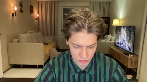 AliceEve online show from 4, 2, 2025