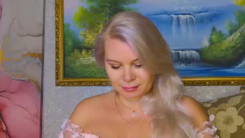 Snapshot of reasonforpassion_ chatting on 26, 10, 2025 Im a little sick. Ill be back soon. online show from 26, 10, 2025