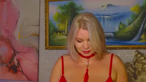 Snapshot of reasonforpassion_ chatting on 29, 10, 2025 Im a little sick. Ill be back soon. online show from 29, 10, 2025