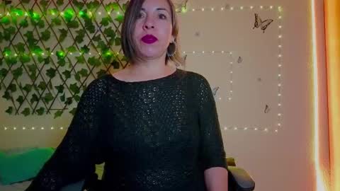 Snapshot of rebbeca09 chatting on 16, 10, 2025 Rebbeca online show from 16, 10, 2025