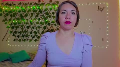 Snapshot of rebbeca09 chatting on 23, 10, 2025 Rebbeca online show from 23, 10, 2025