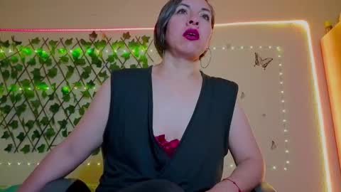 Snapshot of rebbeca09 chatting on 28, 10, 2025 Rebbeca online show from 28, 10, 2025