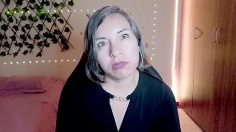 Snapshot of rebbeca09 chatting on 18, 11, 2025 Rebbeca online show from 18, 11, 2025