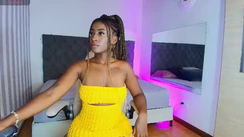 Snapshot of rebeca_cortez1 chatting on 28, 2, 2025 I invite you to my birthday on November 3th  online show from 28, 2, 2025