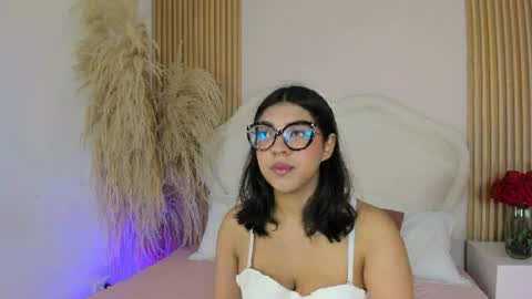 rebeca_taylor_ online show from 9, 4, 2026