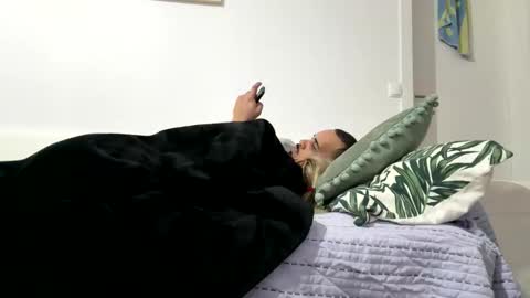 rebecaecalebe online show from 15, 1, 2026