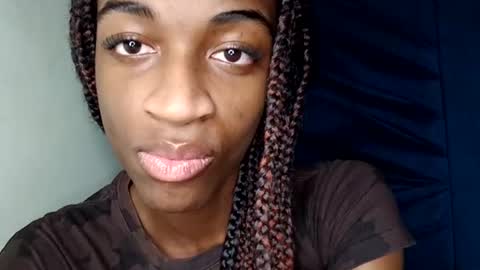 Tu mami Rebecca online show from 12, 7, 2026