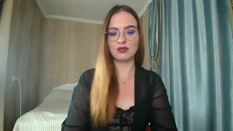 Snapshot of rebecca_ccaa chatting on 11, 9, 2025 Rebecca online show from 11, 9, 2025