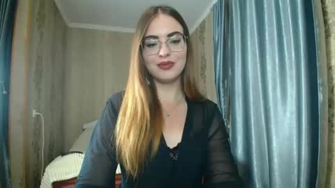 Snapshot of rebecca_ccaa chatting on 27, 9, 2025 Rebecca online show from 27, 9, 2025
