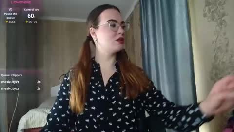 Rebecca online show from 30, 3, 2026