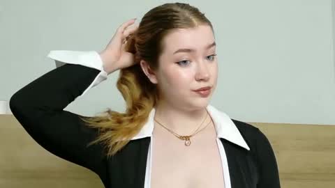 Snapshot of rebecca_lace chatting on 18, 9, 2025 rebecca_lace online show from 18, 9, 2025