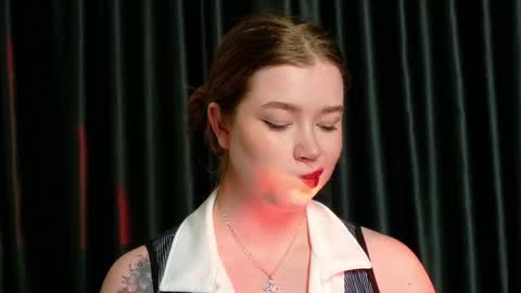 Snapshot of rebecca_lace chatting on 17, 10, 2025 rebecca_lace online show from 17, 10, 2025