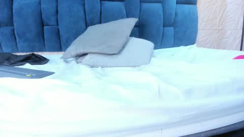 Rebecca online show from 8, 2, 2025