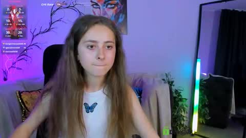 Snapshot of rebecca_smile_ chatting on 29, 9, 2025 rebecca_smile_ online show from 29, 9, 2025