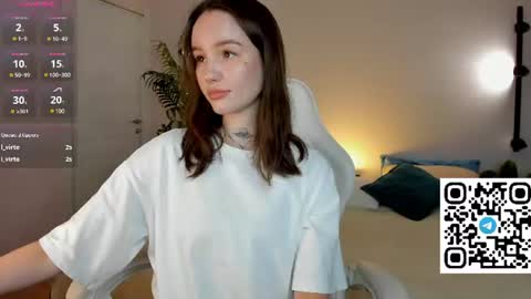 Snapshot of rebecca_vargas chatting on 19, 7, 2026 Rebecca online show from 19, 7, 2026