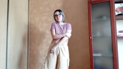 Snapshot of rebeckaaspinwall chatting on 9, 3, 2026 Zoe online show from 9, 3, 2026