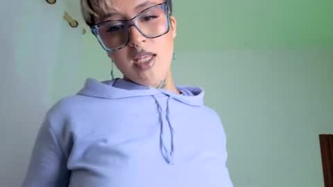 Snapshot of rebeka_baker chatting on 4, 7, 2026 REBEKA online show from 4, 7, 2026