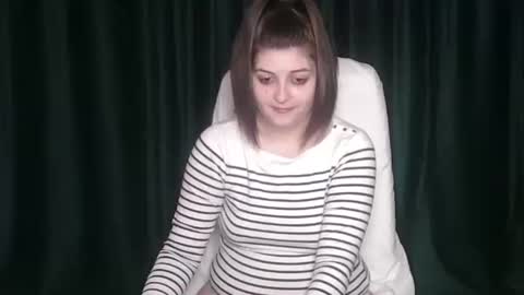 Rebekka  Nelson online show from 14, 4, 2026