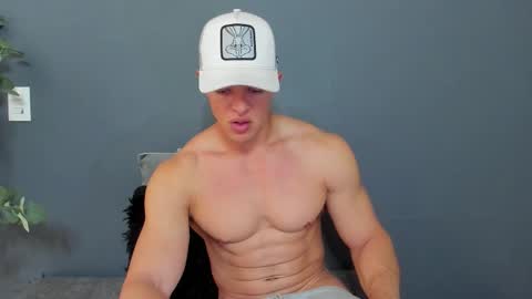 twitter REECET26 instagram RECCETAYLOR online show from 1, 3, 2026