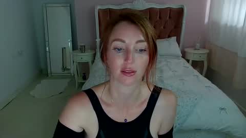 Snapshot of red_firesquirt chatting on 14, 7, 2026 Red - online show from 14, 7, 2026