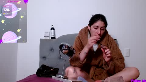 IG   OF red moonn online show from 10, 1, 2025