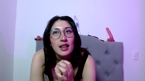 IG   OF red moonn online show from 14, 1, 2025