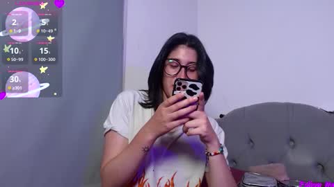 IG   OF red moonn online show from 3, 10, 2025