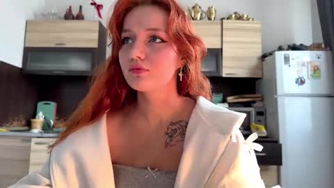 Snapshot of redabromley chatting on 14, 10, 2025 Reda online show from 14, 10, 2025