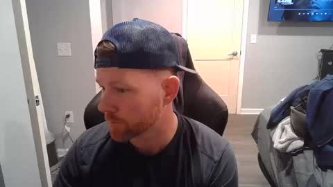 Snapshot of redbeardready4u chatting on 18, 3, 2026 Redbeardready4u online show from 18, 3, 2026