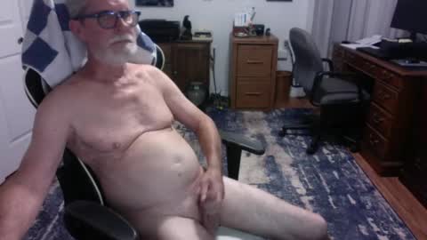 Snapshot of redbud3075 chatting on 6, 6, 2026 Daddy G online show from 6, 6, 2026